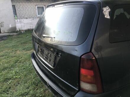 Синий Форд Фокус, объемом двигателя 1.8 л и пробегом 250 тыс. км за 550 $, фото 1 на Automoto.ua
