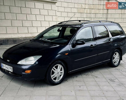 Синий Форд Фокус, объемом двигателя 1.75 л и пробегом 300 тыс. км за 2450 $, фото 1 на Automoto.ua