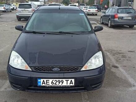 Синий Форд Фокус, объемом двигателя 1.4 л и пробегом 300 тыс. км за 3200 $, фото 1 на Automoto.ua