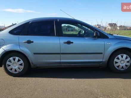 Синий Форд Фокус, объемом двигателя 1.6 л и пробегом 372 тыс. км за 2900 $, фото 1 на Automoto.ua