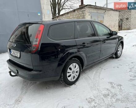 Синий Форд Фокус, объемом двигателя 1.56 л и пробегом 300 тыс. км за 4200 $, фото 1 на Automoto.ua