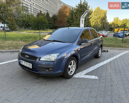 Синий Форд Фокус, объемом двигателя 1.6 л и пробегом 215 тыс. км за 4600 $, фото 1 на Automoto.ua