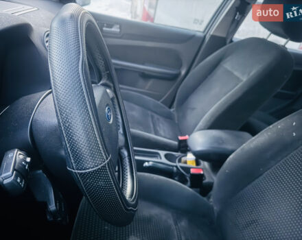 Синій Форд Фокус, об'ємом двигуна 1.6 л та пробігом 300 тис. км за 4000 $, фото 1 на Automoto.ua