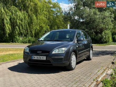 Синій Форд Фокус, об'ємом двигуна 1.6 л та пробігом 236 тис. км за 4200 $, фото 1 на Automoto.ua