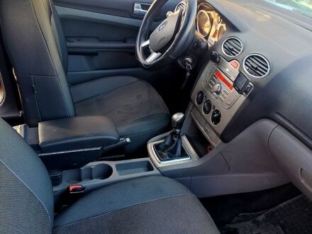 Синий Форд Фокус, объемом двигателя 1.6 л и пробегом 320 тыс. км за 4000 $, фото 1 на Automoto.ua