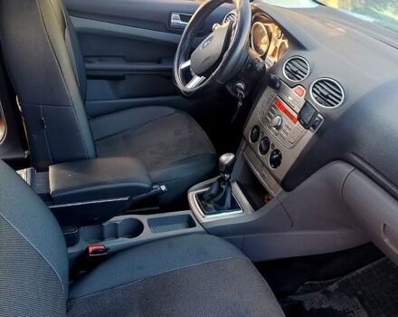 Синий Форд Фокус, объемом двигателя 1.6 л и пробегом 320 тыс. км за 4000 $, фото 1 на Automoto.ua