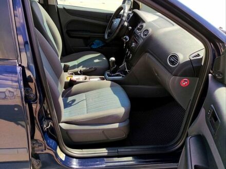 Синий Форд Фокус, объемом двигателя 1.6 л и пробегом 314 тыс. км за 3500 $, фото 1 на Automoto.ua