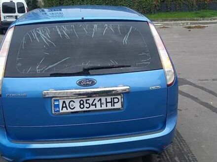 Синий Форд Фокус, объемом двигателя 1.8 л и пробегом 325 тыс. км за 4900 $, фото 1 на Automoto.ua