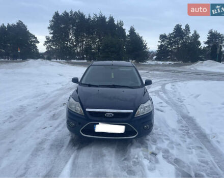 Синий Форд Фокус, объемом двигателя 1.6 л и пробегом 285 тыс. км за 4650 $, фото 1 на Automoto.ua