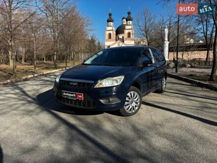Синий Форд Фокус, объемом двигателя 1.8 л и пробегом 233 тыс. км за 4990 $, фото 1 на Automoto.ua