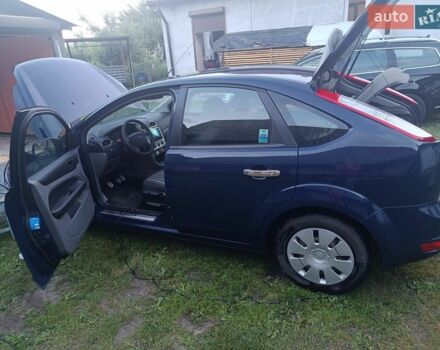 Синій Форд Фокус, об'ємом двигуна 1.6 л та пробігом 217 тис. км за 5100 $, фото 1 на Automoto.ua