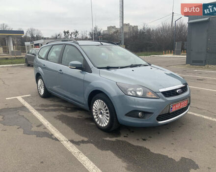 Синий Форд Фокус, объемом двигателя 1.6 л и пробегом 249 тыс. км за 6000 $, фото 1 на Automoto.ua