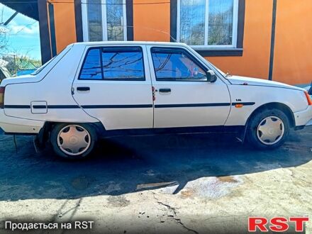 Синій Форд Фокус, об'ємом двигуна 1.6 л та пробігом 259 тис. км за 5500 $, фото 1 на Automoto.ua