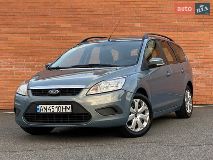Синий Форд Фокус, объемом двигателя 1.6 л и пробегом 200 тыс. км за 5200 $, фото 1 на Automoto.ua