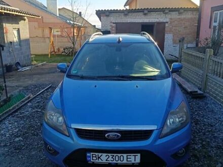 Синий Форд Фокус, объемом двигателя 1.8 л и пробегом 327 тыс. км за 4800 $, фото 1 на Automoto.ua