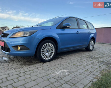Синий Форд Фокус, объемом двигателя 1.8 л и пробегом 236 тыс. км за 5300 $, фото 1 на Automoto.ua