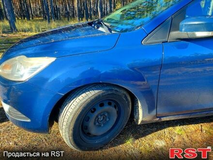 Синий Форд Фокус, объемом двигателя 1.6 л и пробегом 335 тыс. км за 5170 $, фото 1 на Automoto.ua