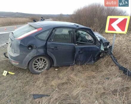 Синій Форд Фокус, об'ємом двигуна 1.56 л та пробігом 315 тис. км за 1295 $, фото 1 на Automoto.ua