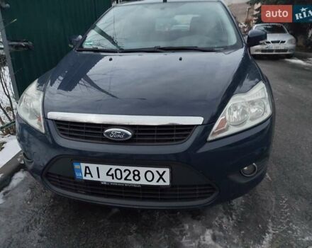 Синий Форд Фокус, объемом двигателя 1.6 л и пробегом 334 тыс. км за 5608 $, фото 1 на Automoto.ua