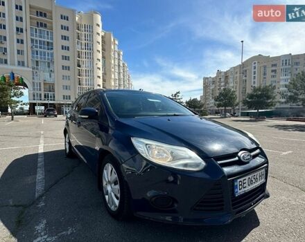 Синий Форд Фокус, объемом двигателя 1.56 л и пробегом 330 тыс. км за 6000 $, фото 1 на Automoto.ua