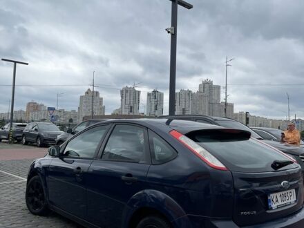 Синий Форд Фокус, объемом двигателя 1.4 л и пробегом 300 тыс. км за 3999 $, фото 1 на Automoto.ua