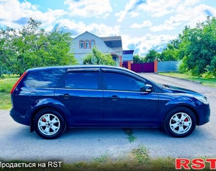 Синий Форд Фокус, объемом двигателя 1.6 л и пробегом 97 тыс. км за 6500 $, фото 1 на Automoto.ua