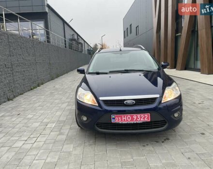 Синий Форд Фокус, объемом двигателя 1.6 л и пробегом 259 тыс. км за 5800 $, фото 1 на Automoto.ua