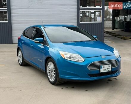 Синий Форд Фокус, объемом двигателя 0 л и пробегом 131 тыс. км за 6800 $, фото 1 на Automoto.ua