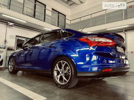 Синий Форд Фокус, объемом двигателя 2 л и пробегом 90 тыс. км за 9300 $, фото 1 на Automoto.ua