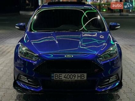 Синий Форд Фокус, объемом двигателя 2 л и пробегом 180 тыс. км за 10500 $, фото 1 на Automoto.ua