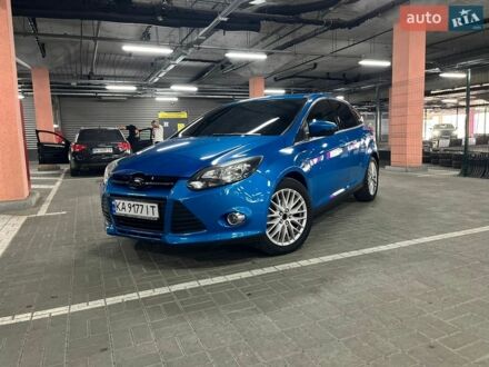 Синій Форд Фокус, об'ємом двигуна 2 л та пробігом 233 тис. км за 6300 $, фото 1 на Automoto.ua