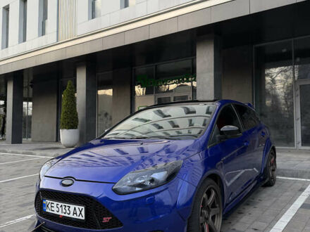 Синій Форд Фокус, об'ємом двигуна 2 л та пробігом 113 тис. км за 13500 $, фото 1 на Automoto.ua