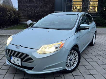 Синий Форд Фокус, объемом двигателя 0 л и пробегом 194 тыс. км за 7200 $, фото 1 на Automoto.ua