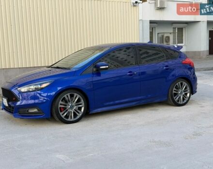 Синий Форд Фокус, объемом двигателя 2 л и пробегом 180 тыс. км за 9500 $, фото 1 на Automoto.ua