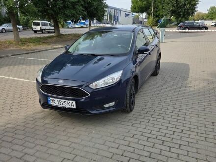 Синий Форд Фокус, объемом двигателя 1.5 л и пробегом 207 тыс. км за 9300 $, фото 1 на Automoto.ua