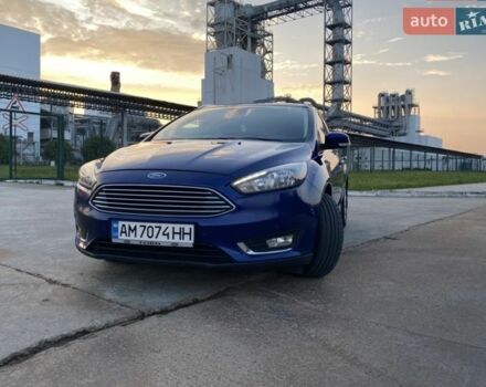Синий Форд Фокус, объемом двигателя 2 л и пробегом 245 тыс. км за 10500 $, фото 1 на Automoto.ua