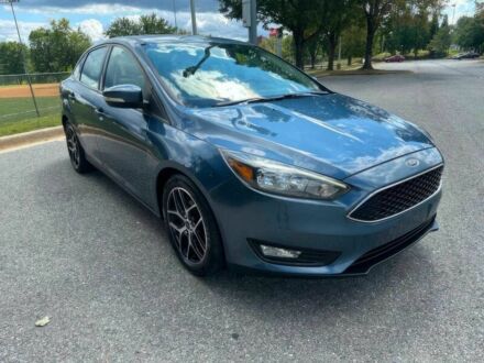 Синій Форд Фокус, об'ємом двигуна 2 л та пробігом 48 тис. км за 5400 $, фото 1 на Automoto.ua