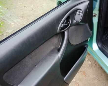 Зелений Форд Фокус, об'ємом двигуна 1.8 л та пробігом 360 тис. км за 2300 $, фото 7 на Automoto.ua