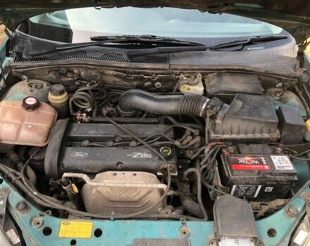 Зелений Форд Фокус, об'ємом двигуна 2 л та пробігом 127 тис. км за 2000 $, фото 6 на Automoto.ua