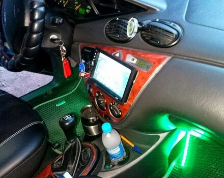 Зеленый Форд Фокус, объемом двигателя 1.6 л и пробегом 288 тыс. км за 3700 $, фото 1 на Automoto.ua