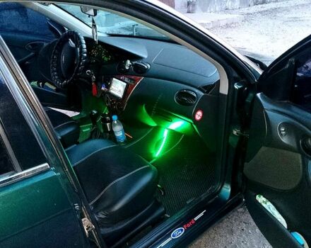 Зеленый Форд Фокус, объемом двигателя 1.6 л и пробегом 288 тыс. км за 3700 $, фото 2 на Automoto.ua