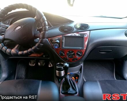 Зеленый Форд Фокус, объемом двигателя 1.6 л и пробегом 288 тыс. км за 3700 $, фото 8 на Automoto.ua