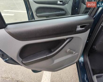 Зеленый Форд Фокус, объемом двигателя 1.6 л и пробегом 297 тыс. км за 5600 $, фото 3 на Automoto.ua