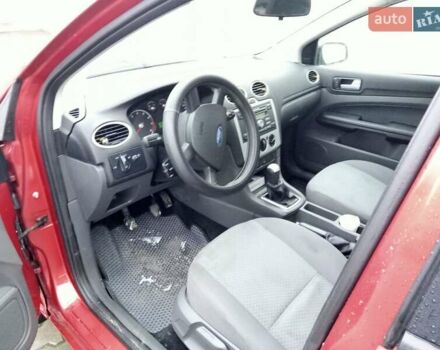 Помаранчевий Форд Фокус, об'ємом двигуна 1.6 л та пробігом 216 тис. км за 4100 $, фото 10 на Automoto.ua