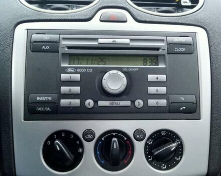 Помаранчевий Форд Фокус, об'ємом двигуна 1.6 л та пробігом 216 тис. км за 4100 $, фото 14 на Automoto.ua