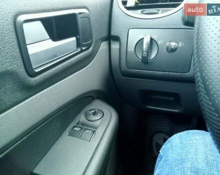 Помаранчевий Форд Фокус, об'ємом двигуна 1.6 л та пробігом 216 тис. км за 4100 $, фото 13 на Automoto.ua