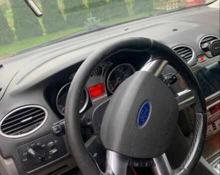 Оранжевый Форд Фокус, объемом двигателя 1.6 л и пробегом 315 тыс. км за 4500 $, фото 2 на Automoto.ua