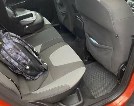 Оранжевый Форд Фокус, объемом двигателя 1.6 л и пробегом 313 тыс. км за 5400 $, фото 3 на Automoto.ua