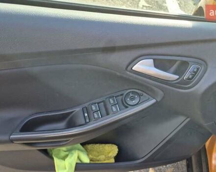 Оранжевый Форд Фокус, объемом двигателя 1 л и пробегом 161 тыс. км за 8500 $, фото 11 на Automoto.ua