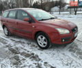 Помаранчевий Форд Фокус, об'ємом двигуна 1.6 л та пробігом 196 тис. км за 5400 $, фото 1 на Automoto.ua